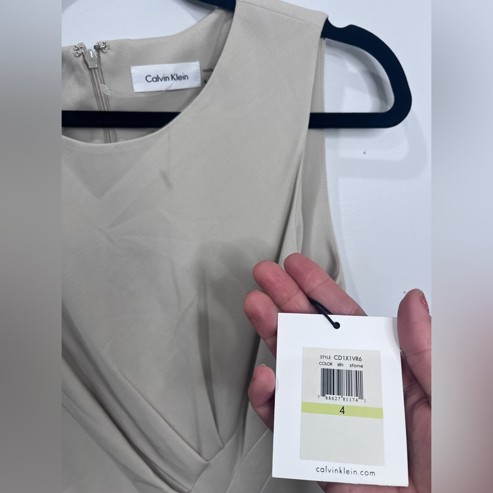 Calvin Klein • Women Cream Stone Sleeveless Starburst Ruched Sheath Dress 4 NWT - Picture 7 of 7